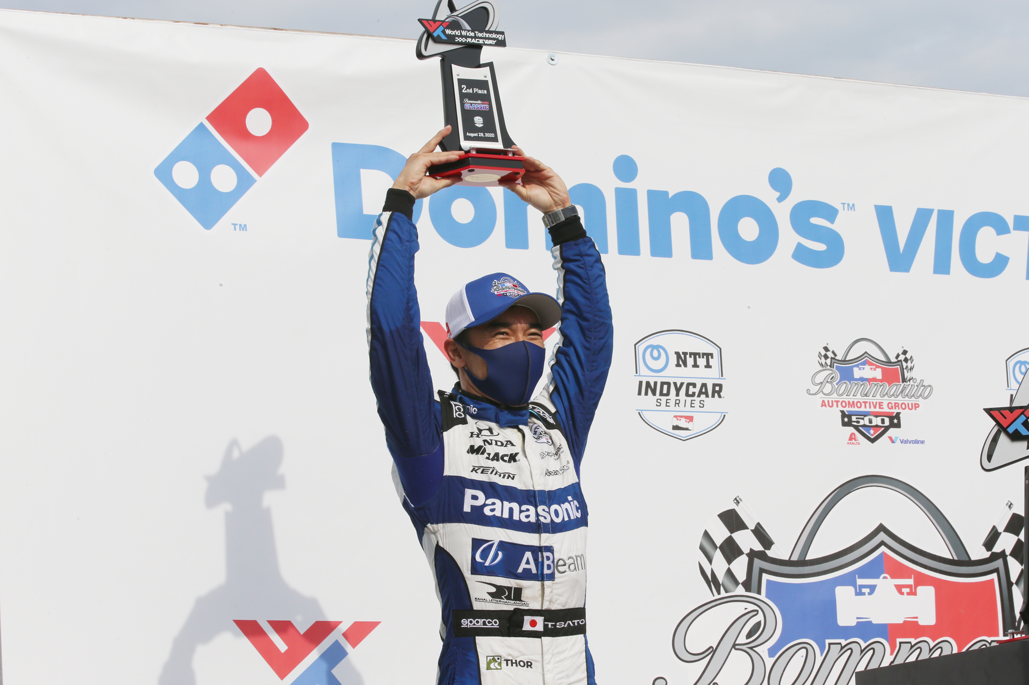▲St.Louis Race 1: Sato finished second by  0.14 second after thrilling duel with the winner.